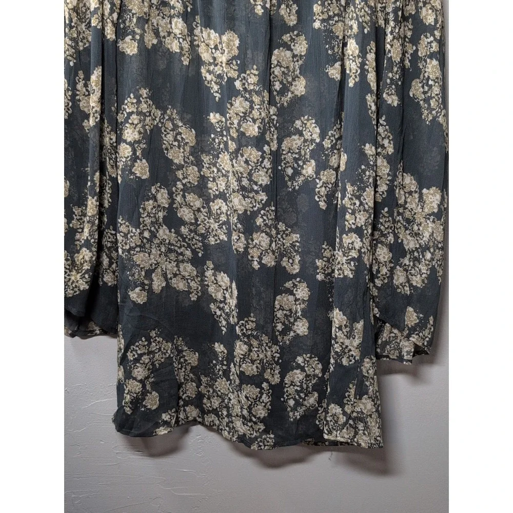 Fire Los Angeles Blouse Women's Large‎ Grey Floral Semi-Sheer Blouse